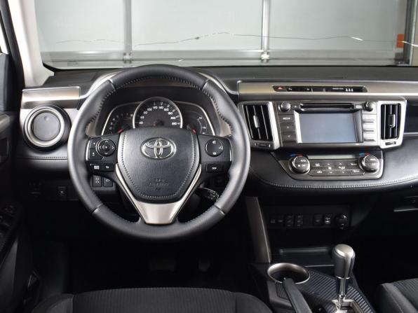 Toyota RAV4 IV (XA40) с пробегом 2015 года, цена 1 829 997 рублей, 214058 км, внедорожник, Автокод Объявления