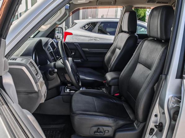Mitsubishi Pajero IV Рестайлинг 2 с пробегом 2015 года, цена 2 290 000 рублей, 173185 км, внедорожник, Автокод Объявления