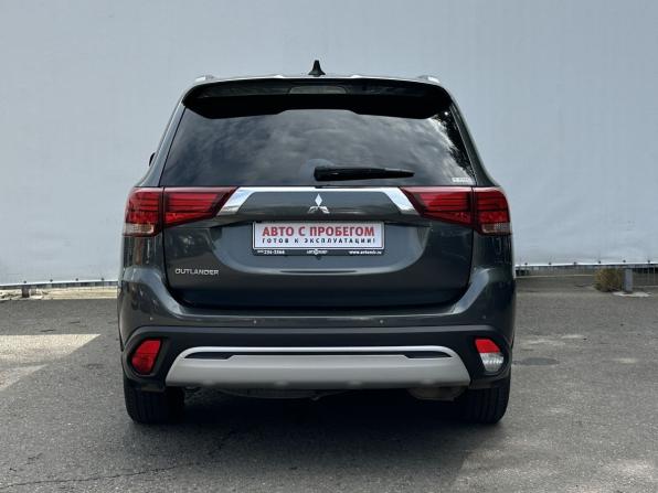 Mitsubishi Outlander III Рестайлинг 3 с пробегом 2021 года, цена 2 200 000 рублей, 130374 км, внедорожник, Автокод Объявления