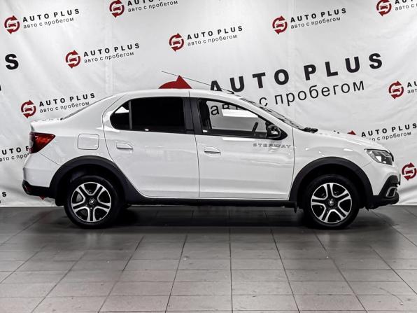 Renault Logan II Рестайлинг с пробегом 2019 года, цена 1 199 000 рублей, 70957 км, седан, Автокод Объявления