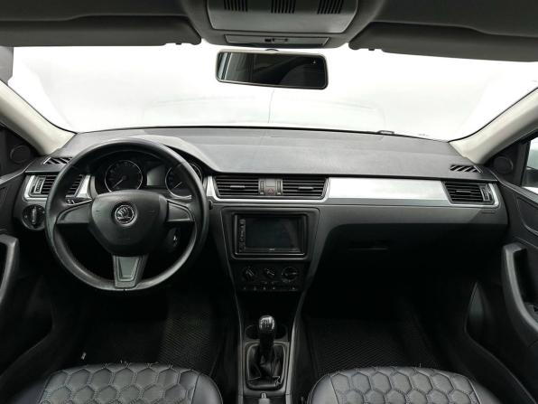 Skoda Rapid I с пробегом 2015 года, цена 949 900 рублей, 142041 км, лифтбек, Автокод Объявления