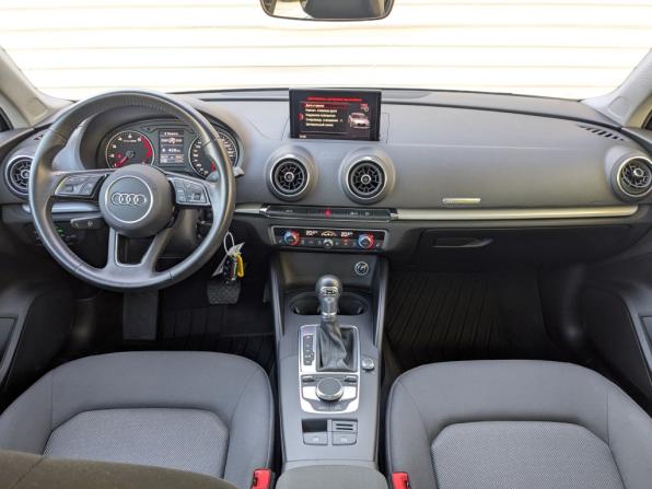 Audi A3 III (8V) Рестайлинг с пробегом 2019 года, цена 2 375 000 рублей, 38129 км, седан, Автокод Объявления