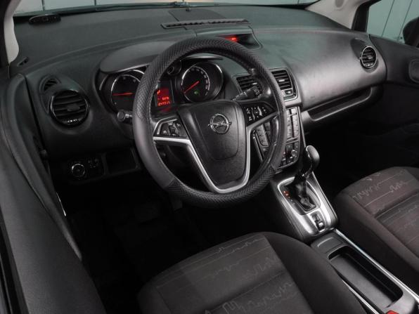 Opel Meriva B с пробегом 2011 года, цена 669 000 рублей, 247717 км, компактвэн, Автокод Объявления