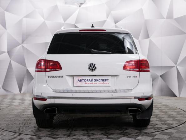 Volkswagen Touareg II Рестайлинг с пробегом 2015 года, цена 2 550 000 рублей, 260000 км, внедорожник, Автокод Объявления