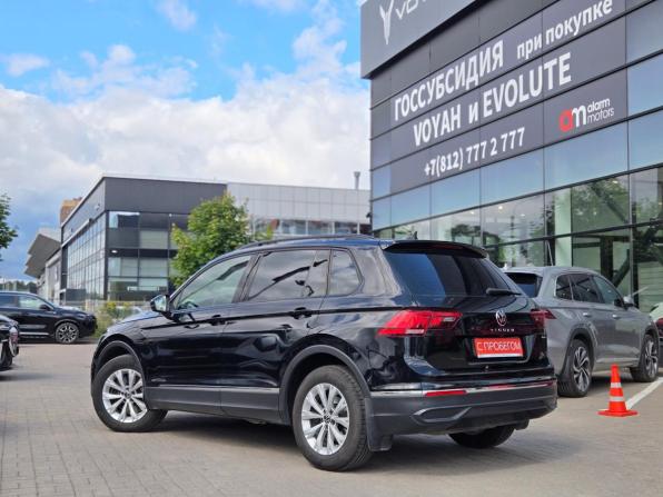 Volkswagen Tiguan II Рестайлинг с пробегом 2021 года, цена 2 599 000 рублей, 168000 км, внедорожник, Автокод Объявления