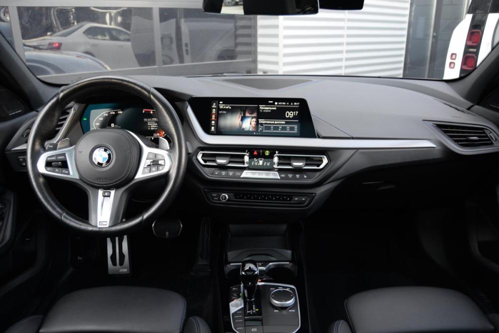 BMW 1 серии III (F40) Иркутск  - изображение 13
