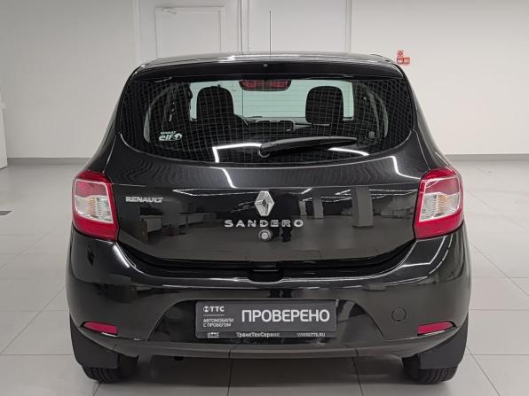 Renault Sandero II с пробегом 2015 года, цена 923 000 рублей, 110772 км, хэтчбек, Автокод Объявления