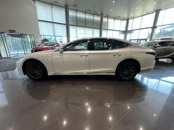 Lexus LS V с пробегом 2018 года, цена 6 157 000 рублей, 118015 км, седан, Автокод Объявления