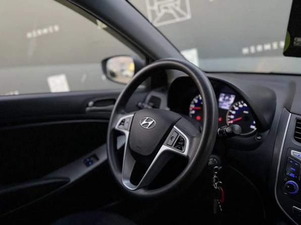 Hyundai Solaris I Рестайлинг с пробегом 2016 года, цена 1 079 000 рублей, 60360 км, седан, Автокод Объявления