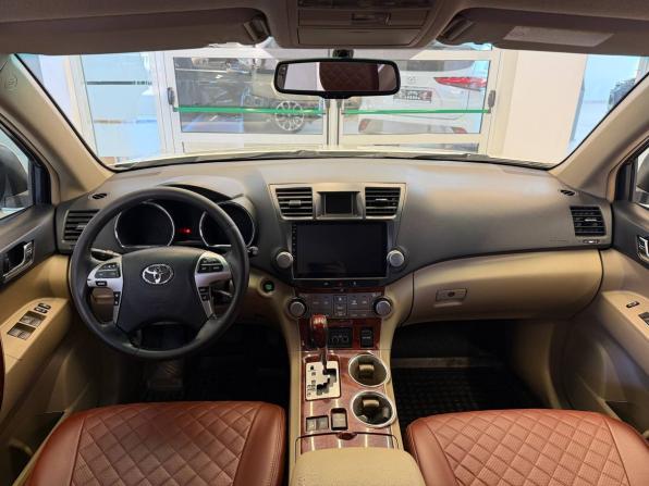 Toyota Highlander II (XU40) Рестайлинг с пробегом 2011 года, цена 1 750 000 рублей, 290190 км, внедорожник, Автокод Объявления