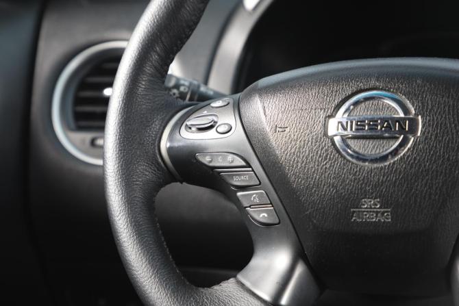 Nissan Pathfinder IV с пробегом 2014 года, цена 1 699 000 рублей, 203300 км, внедорожник, Автокод Объявления