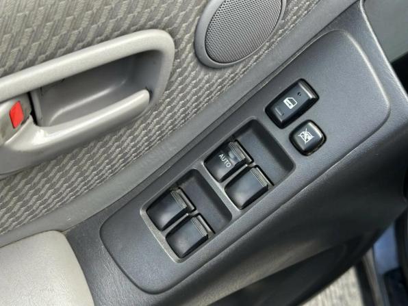 Toyota Highlander I (XU20) Рестайлинг с пробегом 2004 года, цена 799 000 рублей, 190000 км, внедорожник, Автокод Объявления