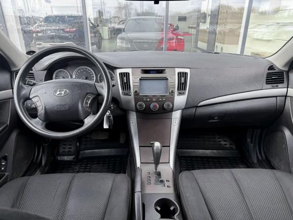 Hyundai Sonata V (NF) Рестайлинг с пробегом 2010 года, цена 660 000 рублей, 309480 км, седан, Автокод Объявления
