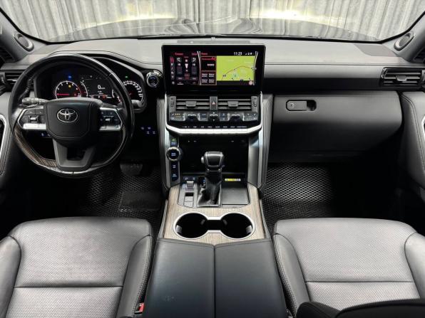 Toyota Land Cruiser 300 Series с пробегом 2022 года, цена 10 500 000 рублей, 64826 км, внедорожник, Автокод Объявления