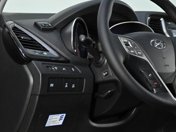 Hyundai Santa Fe III с пробегом 2013 года, цена 1 549 000 рублей, 109000 км, внедорожник, Автокод Объявления