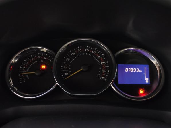 Renault Sandero II с пробегом 2016 года, цена 890 000 рублей, 87950 км, хэтчбек, Автокод Объявления