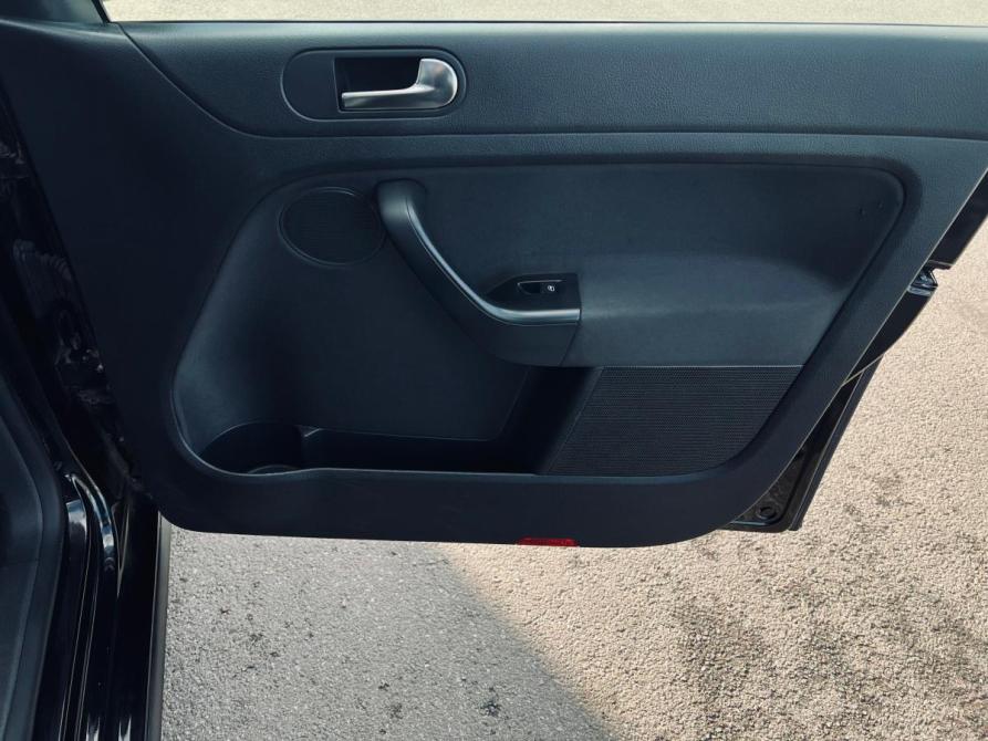 Volkswagen Golf Plus II Санкт-Петербург  - изображение 18