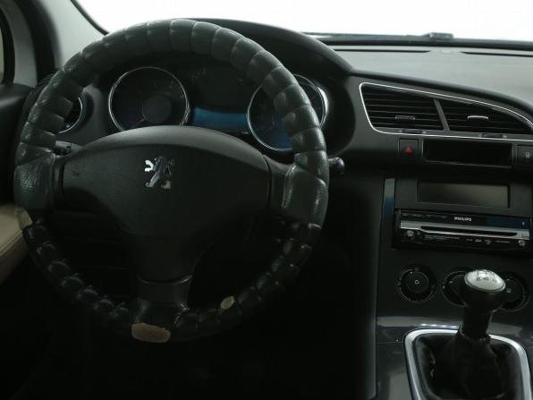 Peugeot 3008 I с пробегом 2012 года, цена 366 000 рублей, 331420 км, внедорожник, Автокод Объявления