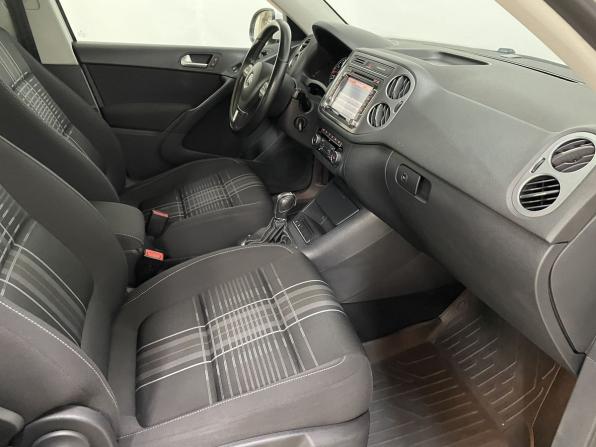 Volkswagen Tiguan I Рестайлинг с пробегом 2015 года, цена 1 500 000 рублей, 136098 км, внедорожник, Автокод Объявления