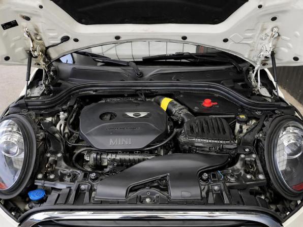Mini Cabrio III с пробегом 2018 года, цена 1 867 000 рублей, 76057 км, кабриолет, Автокод Объявления