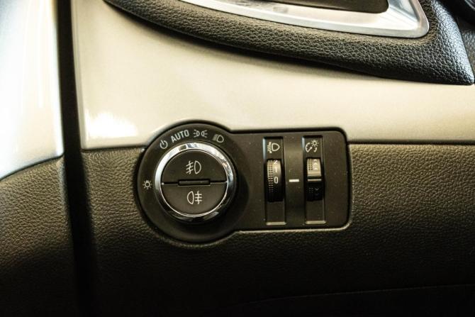 Opel Mokka I с пробегом 2013 года, цена 1 099 000 рублей, 156000 км, внедорожник, Автокод Объявления