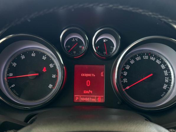 Opel Astra J с пробегом 2011 года, цена 577 000 рублей, 184687 км, хэтчбек, Автокод Объявления
