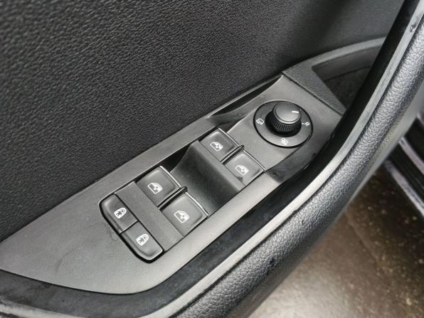 Skoda Superb III с пробегом 2018 года, цена 1 999 000 рублей, 221290 км, лифтбек, Автокод Объявления