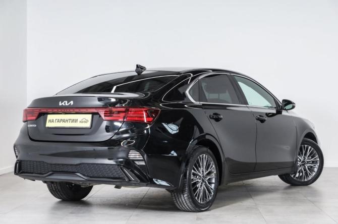 Kia Cerato IV Рестайлинг с пробегом 2022 года, цена 2 499 000 рублей, 48000 км, седан, Автокод Объявления