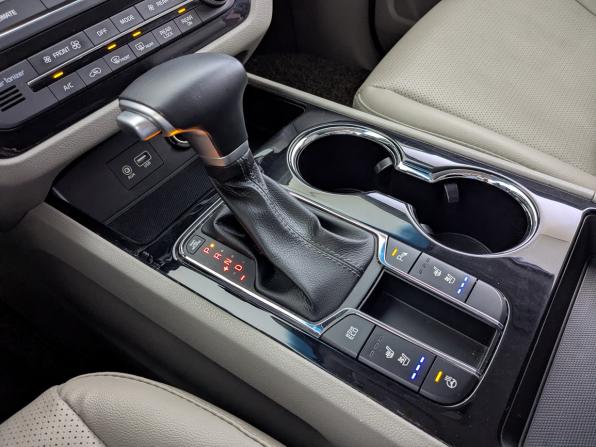 Kia Carnival III с пробегом 2019 года, цена 3 250 000 рублей, 81835 км, минивэн, Автокод Объявления