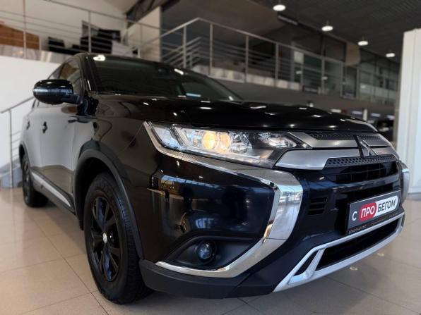 Mitsubishi Outlander III Рестайлинг 3 с пробегом 2019 года, цена 2 099 900 рублей, 165000 км, внедорожник, Автокод Объявления