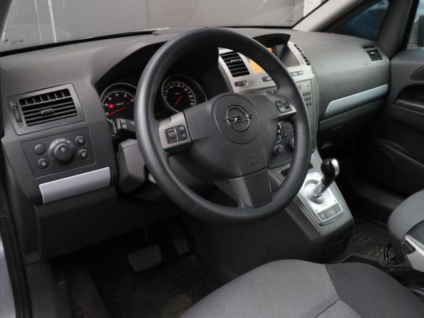 Opel Zafira B с пробегом 2006 года, цена 750 000 рублей, 86806 км, компактвэн, Автокод Объявления