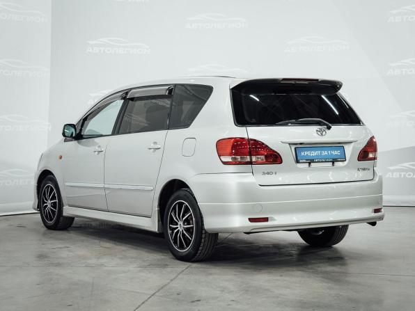 Toyota Ipsum II (M20) с пробегом 2002 года, цена 750 000 рублей, 300505 км, компактвэн, Автокод Объявления