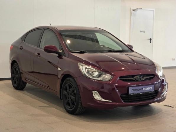 Hyundai Solaris I с пробегом 2011 года, цена 650 000 рублей, 170286 км, седан, Автокод Объявления