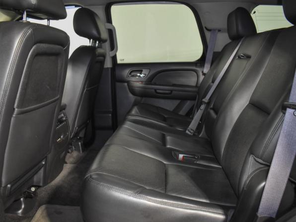 Chevrolet Tahoe III с пробегом 2013 года, цена 1 990 000 рублей, 182000 км, внедорожник, Автокод Объявления