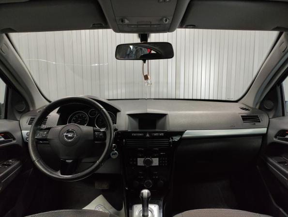 Opel Astra H Рестайлинг с пробегом 2008 года, цена 475 000 рублей, 157222 км, хэтчбек, Автокод Объявления