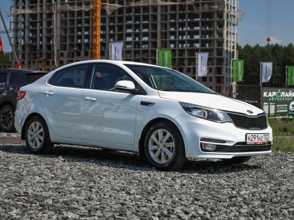 Kia Rio III Рестайлинг с пробегом 2016 года, цена 1 260 000 рублей, 75727 км, седан, Автокод Объявления