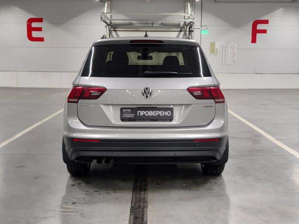 Volkswagen Tiguan II с пробегом 2019 года, цена 2 432 000 рублей, 139609 км, внедорожник, Автокод Объявления