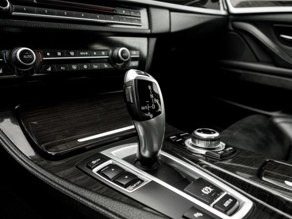 BMW 5 серии VI (F10/F11/F07) с пробегом 2012 года, цена 1 395 000 рублей, 328831 км, седан, Автокод Объявления