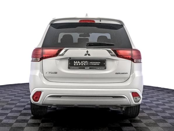 Mitsubishi Outlander III Рестайлинг 3 с пробегом 2022 года, цена 2 550 000 рублей, 25553 км, внедорожник, Автокод Объявления