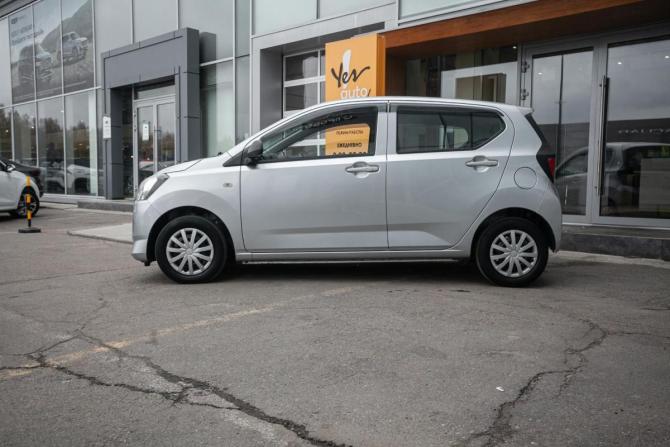 Daihatsu Mira e:S II с пробегом 2018 года, цена 635 000 рублей, 93500 км, хэтчбек, Автокод Объявления
