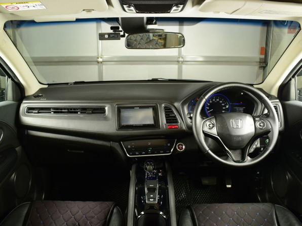 Honda Vezel I с пробегом 2014 года, цена 1 589 995 рублей, 155443 км, внедорожник, Автокод Объявления