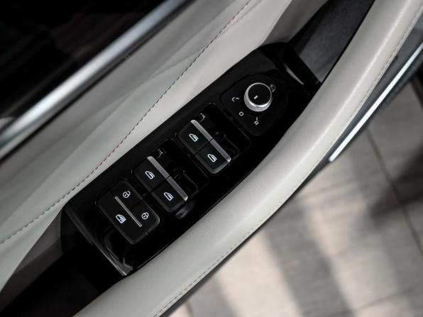Geely Monjaro I с пробегом 2023 года, цена 2 800 000 рублей, 127601 км, внедорожник, Автокод Объявления