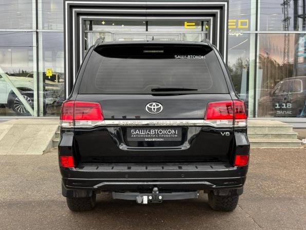 Toyota Land Cruiser 200 Series Рестайлинг 2 с пробегом 2016 года, цена 5 260 000 рублей, 243927 км, внедорожник, Автокод Объявления