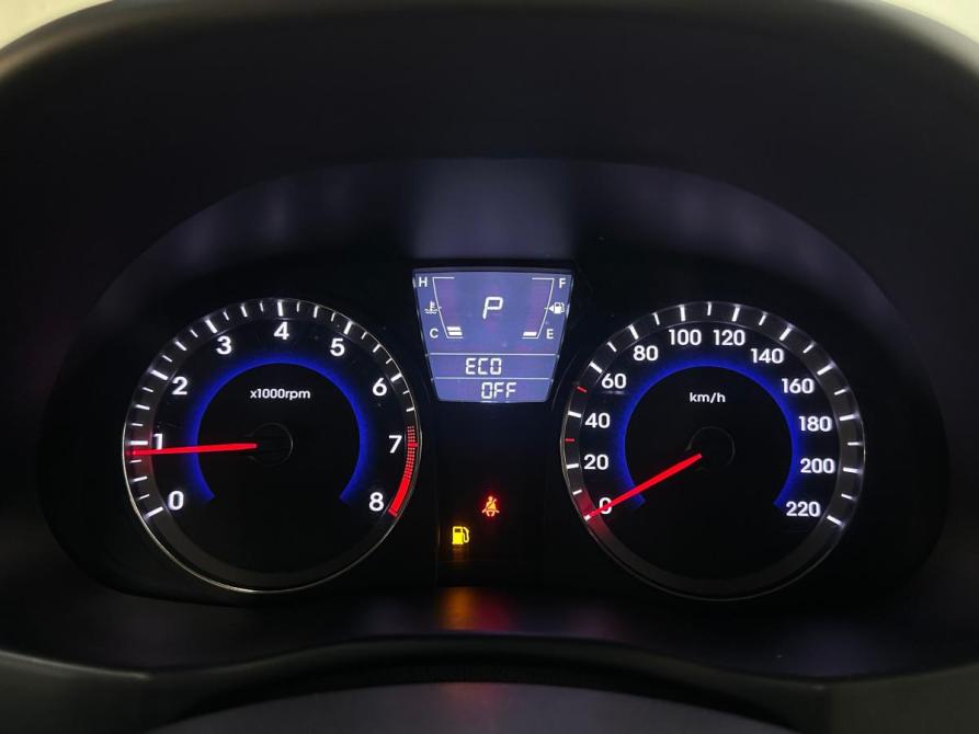 Hyundai Solaris I Санкт-Петербург  - изображение 14