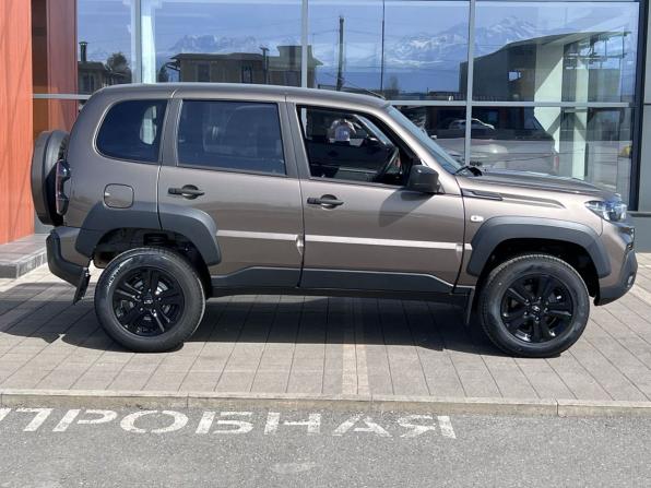 Lada (ВАЗ) Niva с пробегом 2024 года, цена 1 460 000 рублей, 1 км, внедорожник, Автокод Объявления