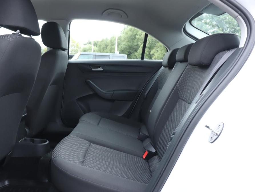 Volkswagen Polo VI Москва  - изображение 10