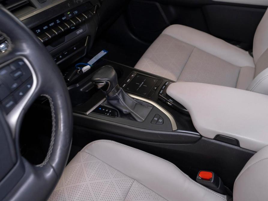 Lexus UX I Москва  - изображение 16