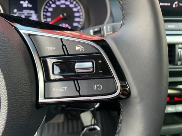 Kia Cerato IV Рестайлинг с пробегом 2021 года, цена 2 300 000 рублей, 1200 км, седан, Автокод Объявления