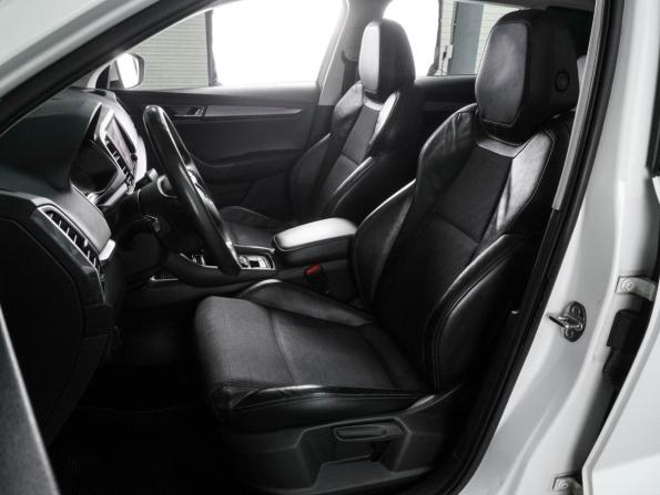 Skoda Karoq I с пробегом 2020 года, цена 2 195 000 рублей, 132857 км, внедорожник, Автокод Объявления