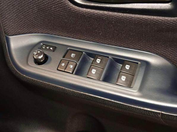 Toyota Noah III (R80) с пробегом 2015 года, цена 1 840 000 рублей, 109217 км, минивэн, Автокод Объявления
